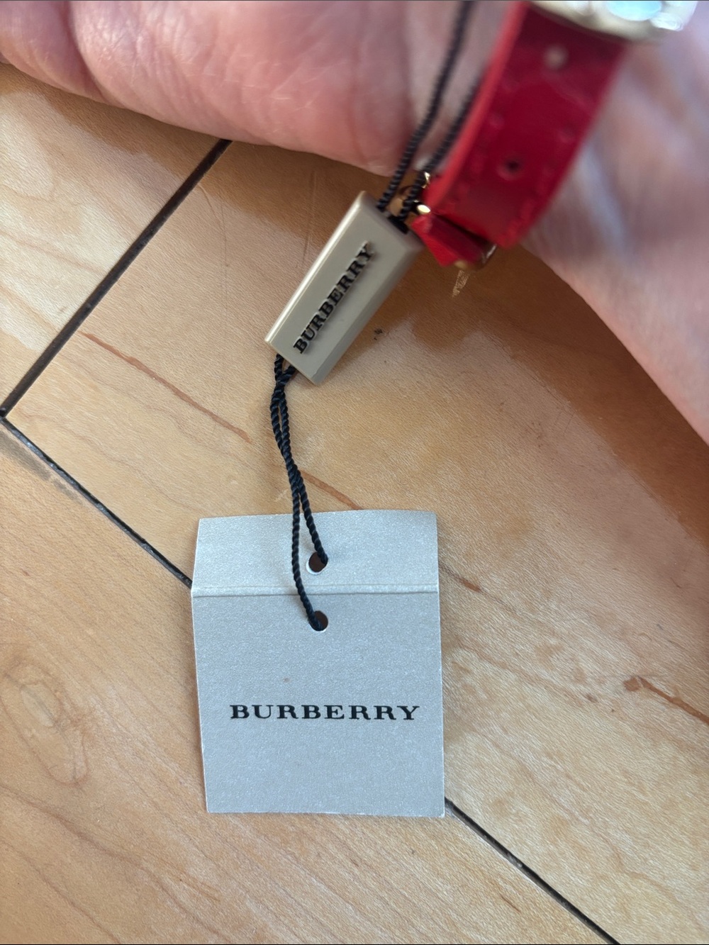Burberry Gold Chain Bracelet with Red Leather - Picture 2 of 6